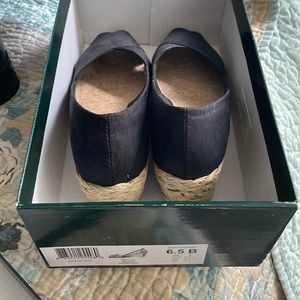 Women’s Ralph Lauren Espadrilles, 6.5 B, Black